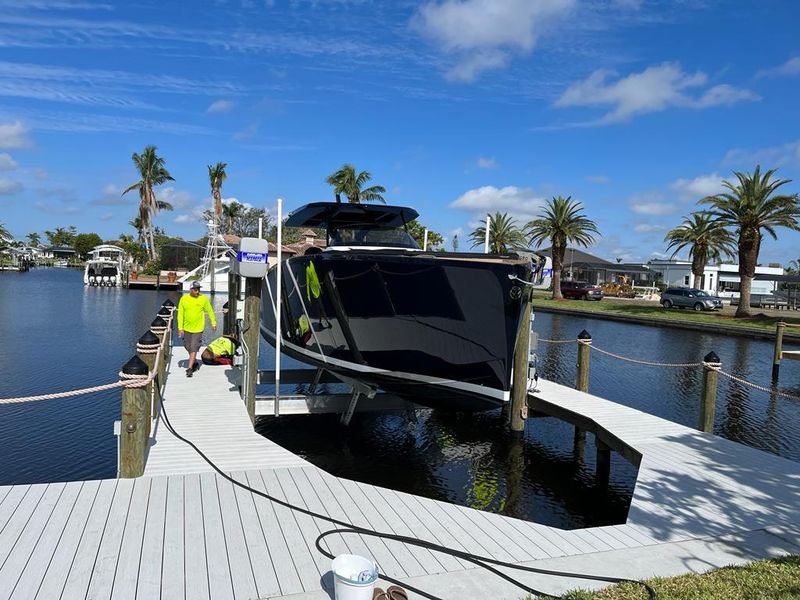 2023 Tesoro T38 Outboard