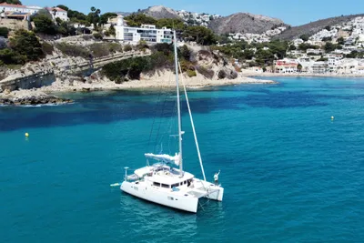 Lagoon 450 F