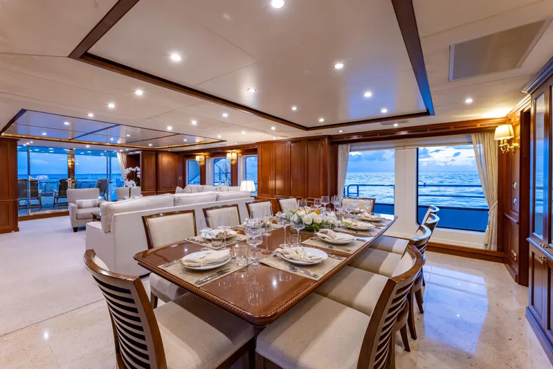Namaste Yacht Photos Pics MAIN DECK DINING AREA