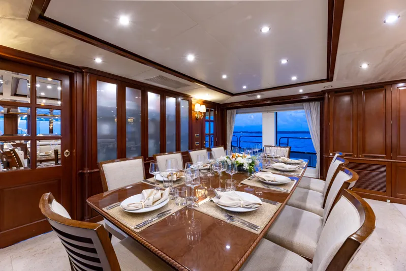 Namaste Yacht Photos Pics MAIN DECK DINING AREA
