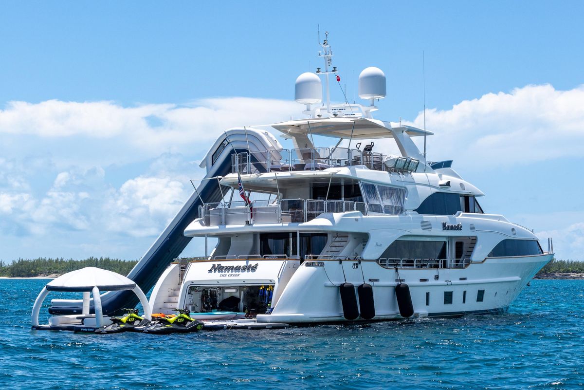 2013 Benetti 121 