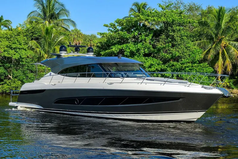  Yacht Photos Pics 2021-Riviera-5400-Sport-Yacht