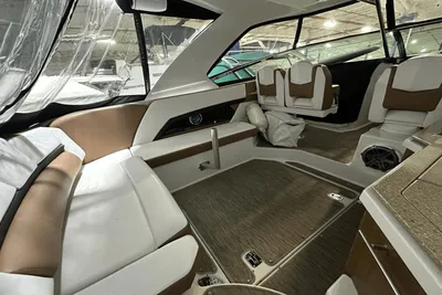 Four Winns H350