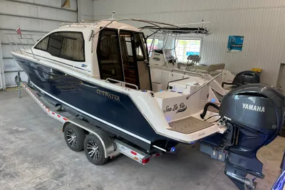 Cutwater C-24 Coupe
