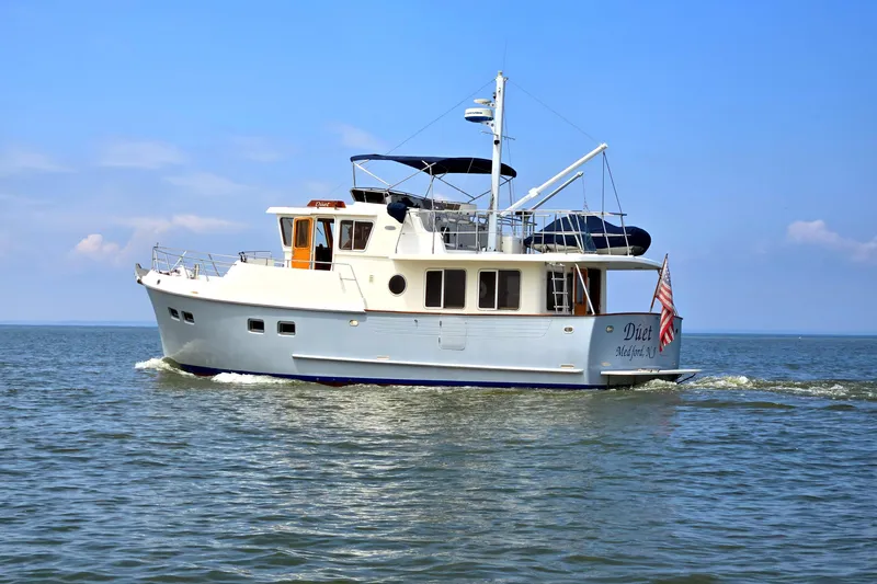 Duet Yacht Photos Pics 