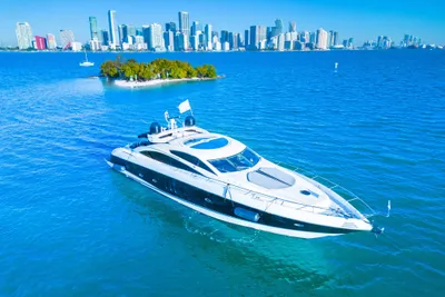 Sunseeker Predator 82