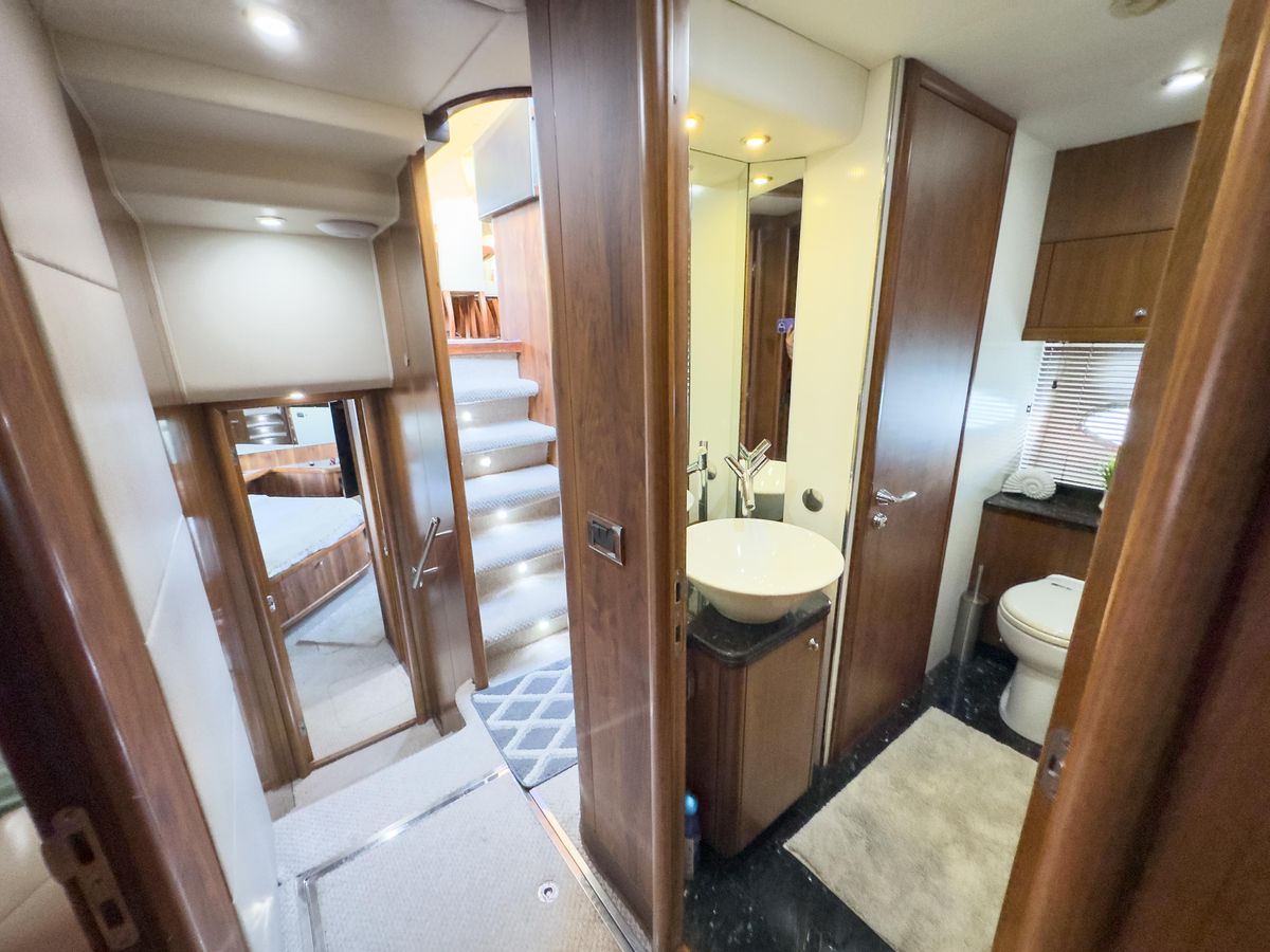 2006 Sunseeker 82 