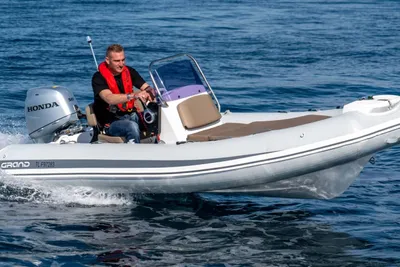 2018 Grand 470 silver line