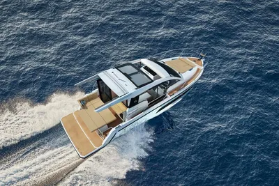2026 Sealine C335