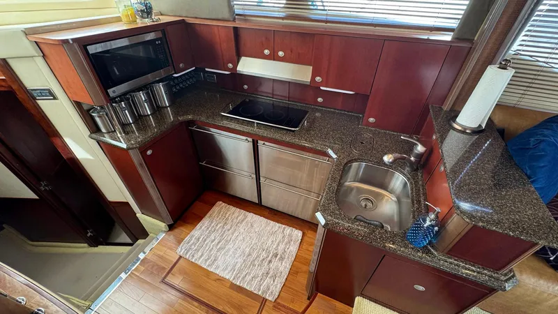 Sea Boss Yacht Photos Pics 2005 Sea Ray 500 Galley