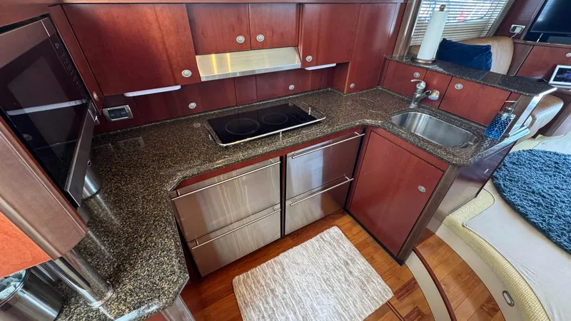 Sea Boss Yacht Photos Pics 2005 Sea Ray 500 Galley