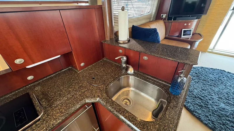 Sea Boss Yacht Photos Pics 2005 Sea Ray 500 Galley