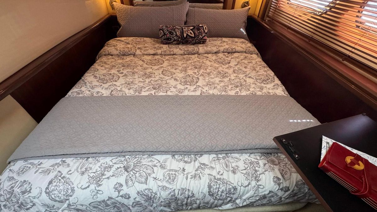 2005 Sea Ray 50 