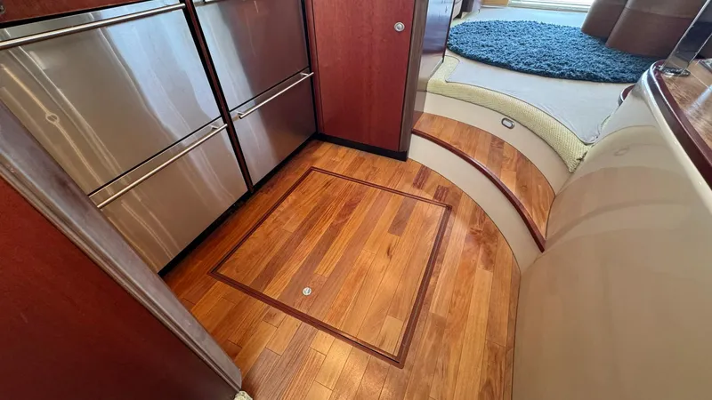 Sea Boss Yacht Photos Pics 2005 Sea Ray 500 to storage