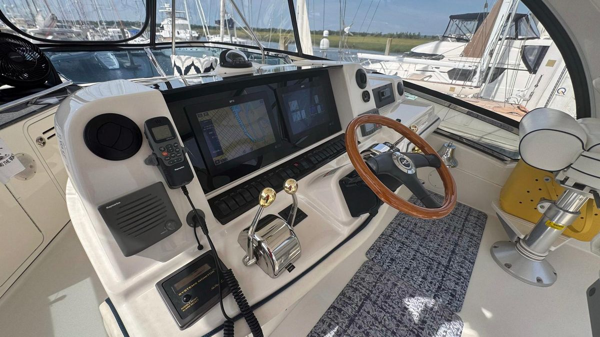 2005 Sea Ray 50 