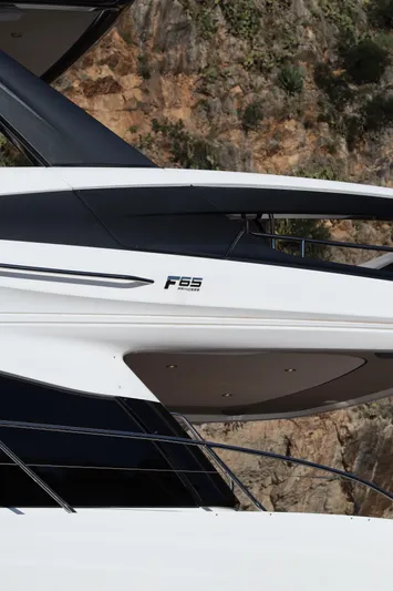 Samuel Yacht Photos Pics Princess F65 - Logo