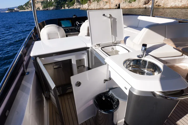 Samuel Yacht Photos Pics Princess F65 - Fly BBQ Station