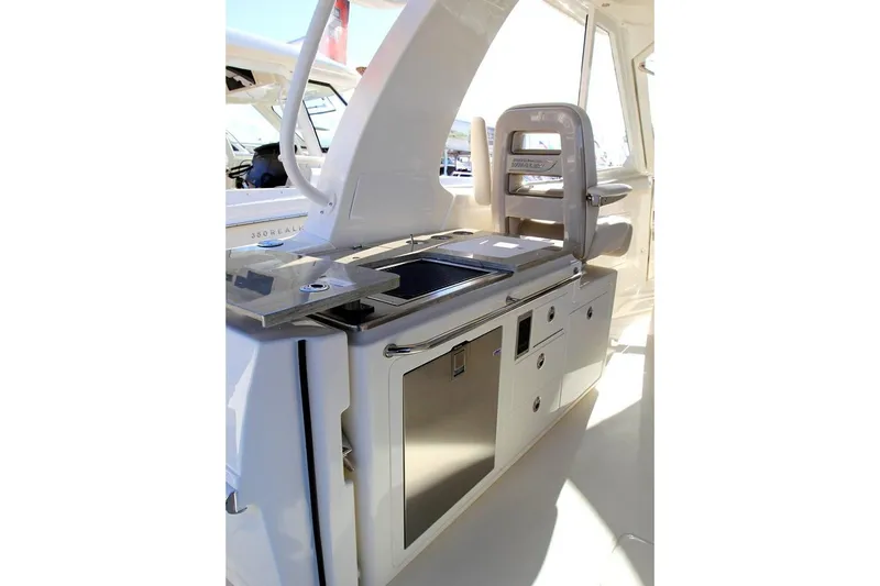  Yacht Photos Pics Manufacturer Provided Image