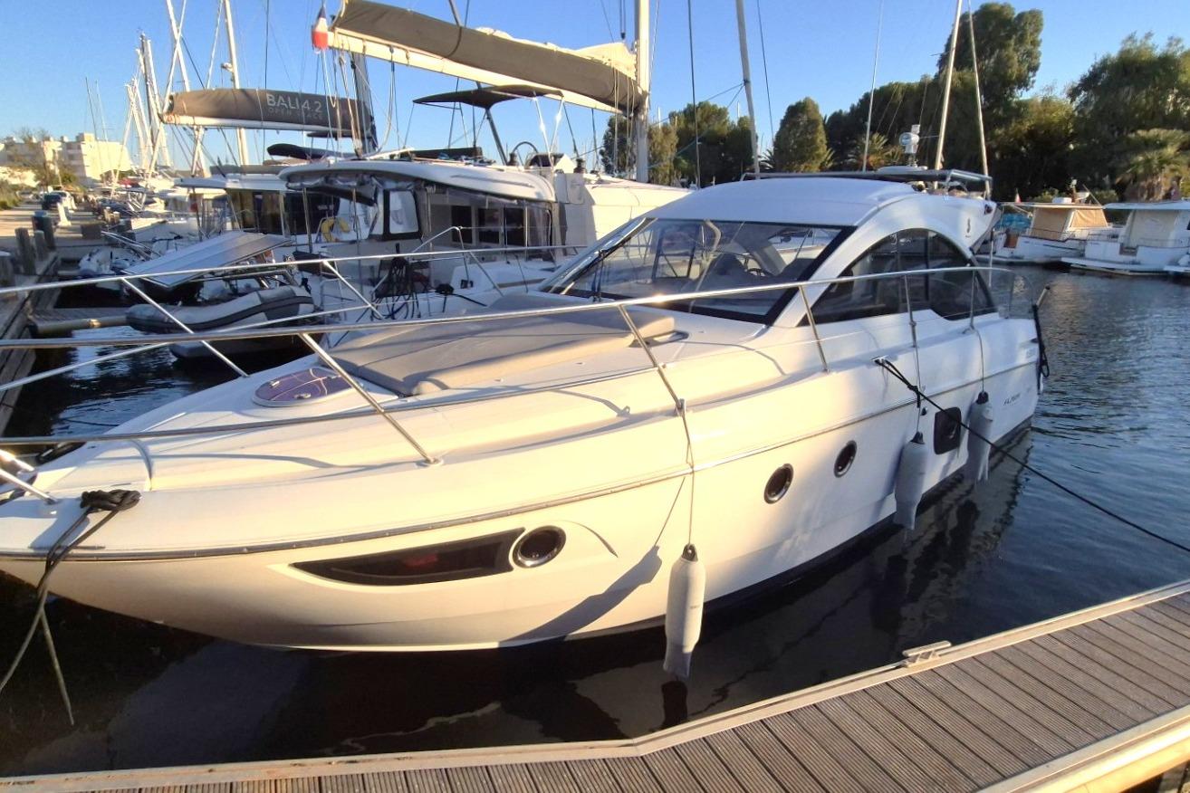 2011 Beneteau Flyer GT 38