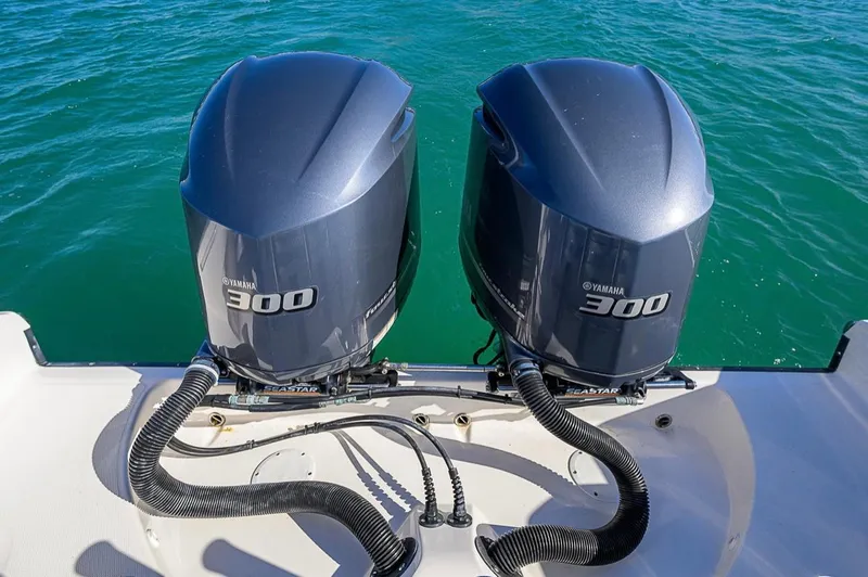  Yacht Photos Pics Twin Yamaha 300 outboard engines on a 2015 Edgewater 320CC boat.