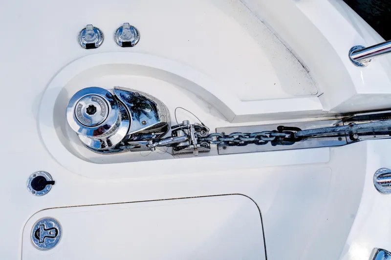 Joie De Vivre Yacht Photos Pics Anchor winch on 2020 Sunseeker Manhattan 52 yacht deck.