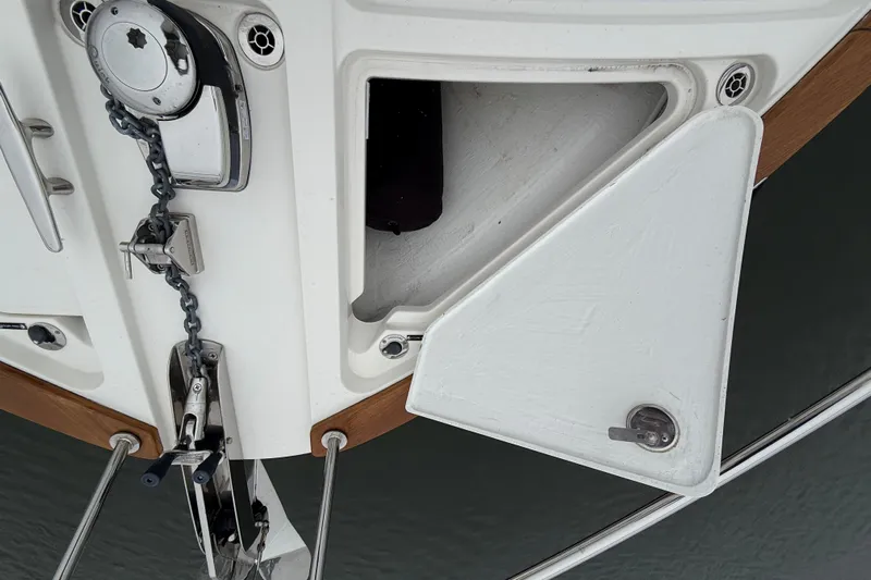Kay Lee Jean Yacht Photos Pics 2023 Sabre 43 Salon Express anchor chain and storage compartment detail.