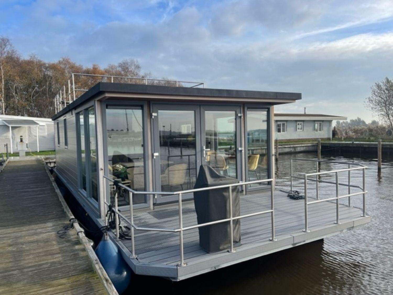 Nieuw 2024 ISOLA Special Houseboat Botenbank   8791034 0 030420230204 1 