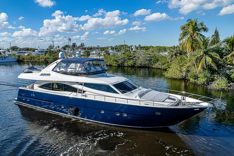 La Bella Vita Yacht Photos Pics 