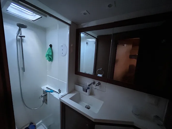 Kiri Maia Yacht Photos Pics 