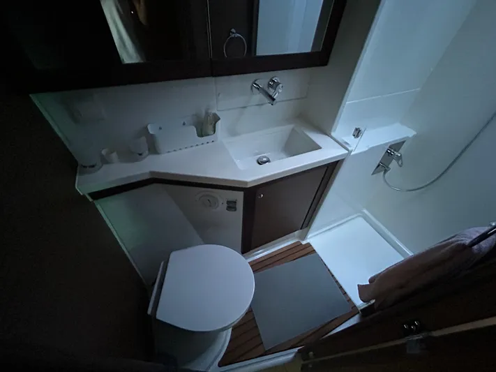 Kiri Maia Yacht Photos Pics 