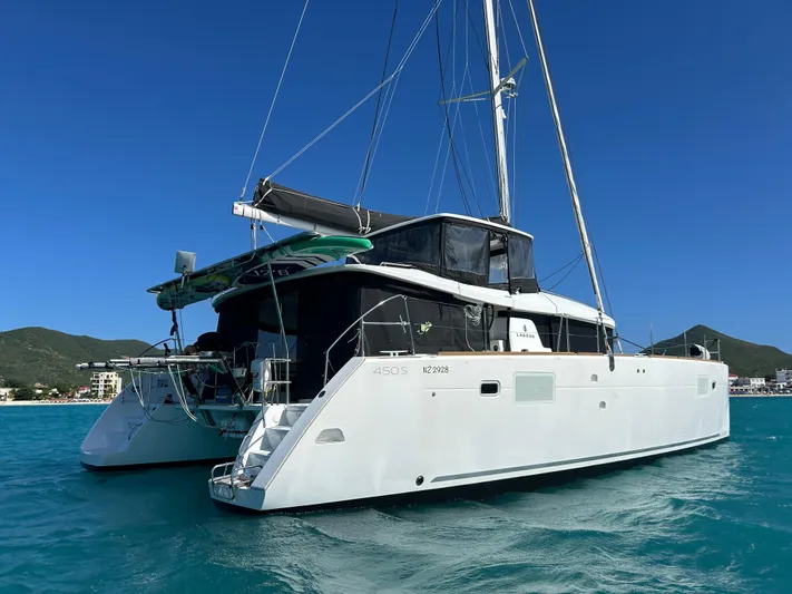 Kiri Maia Yacht Photos Pics 
