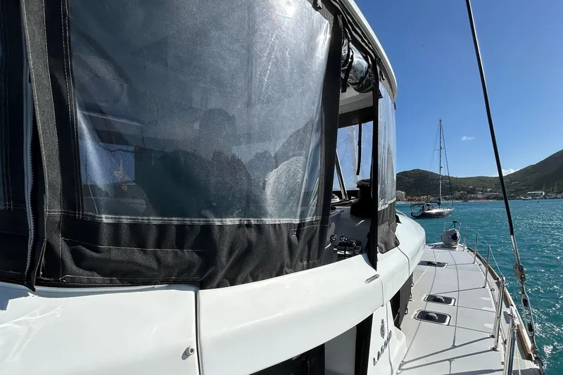 Kiri Maia Yacht Photos Pics 