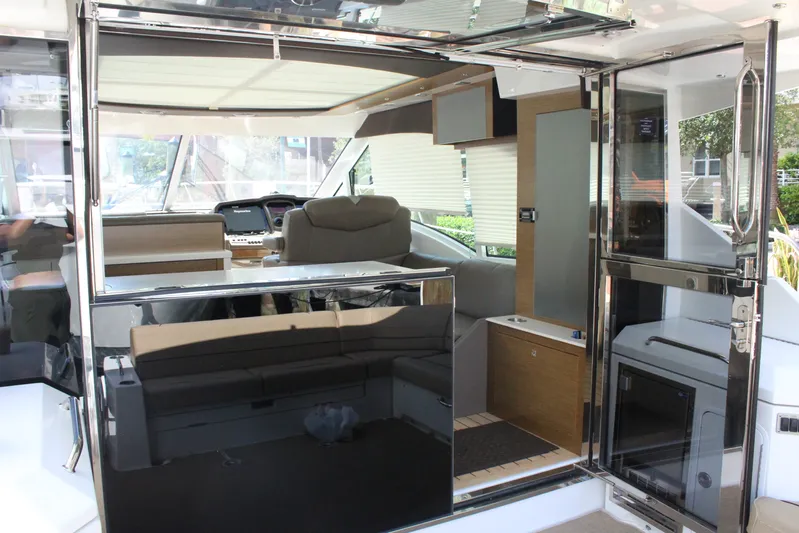 To The Moon And Back Yacht Photos Pics 