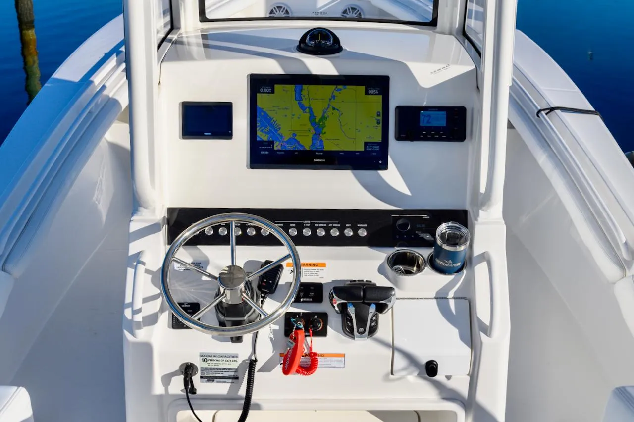 2025 Regulator 23 Photo