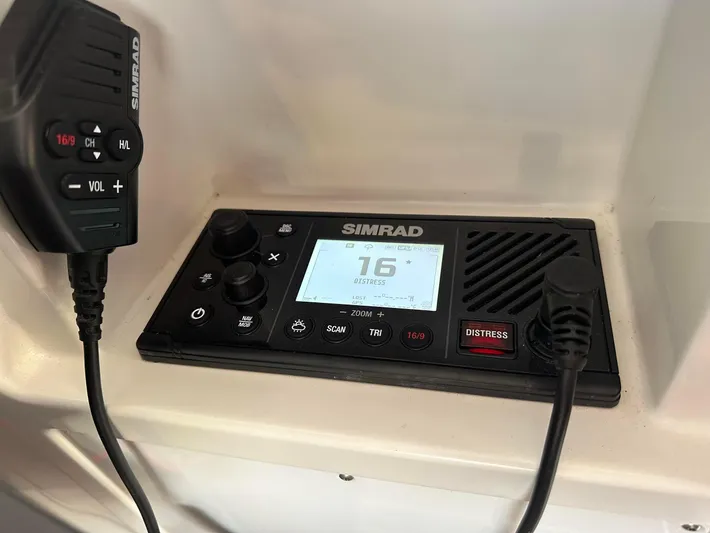 Dog House Yacht Photos Pics 