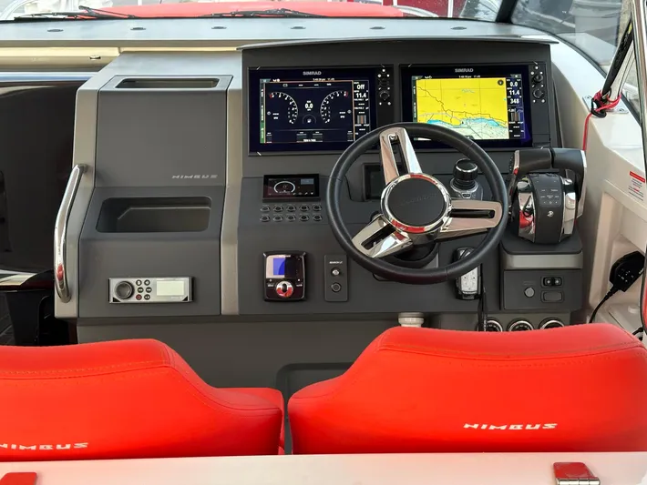 Dog House Yacht Photos Pics 