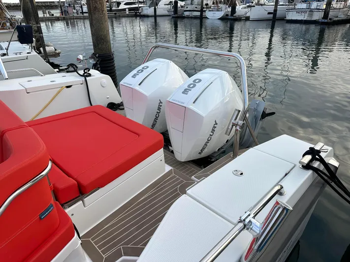 Dog House Yacht Photos Pics 