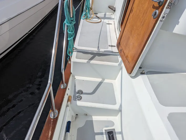 Owl Nest Yacht Photos Pics 