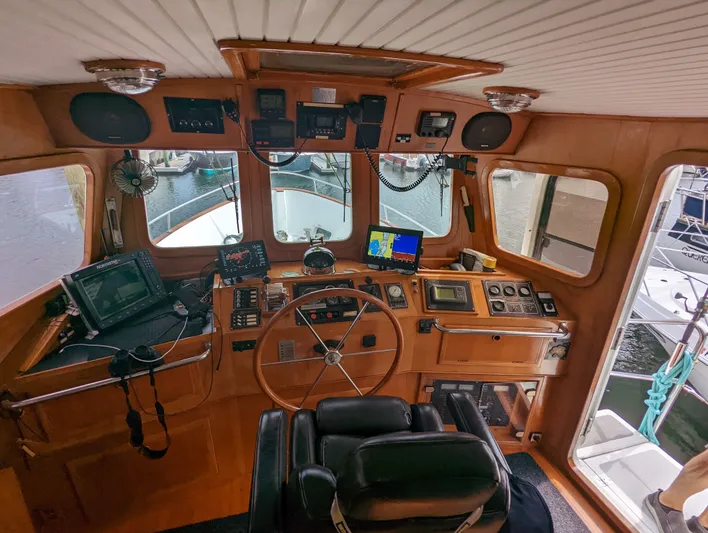 Owl Nest Yacht Photos Pics 