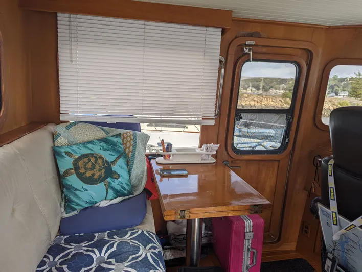 Owl Nest Yacht Photos Pics 