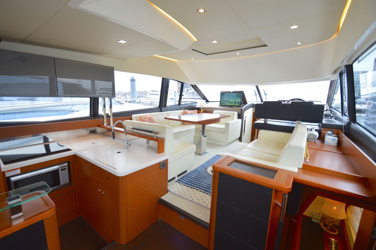 2016 Prestige 50 