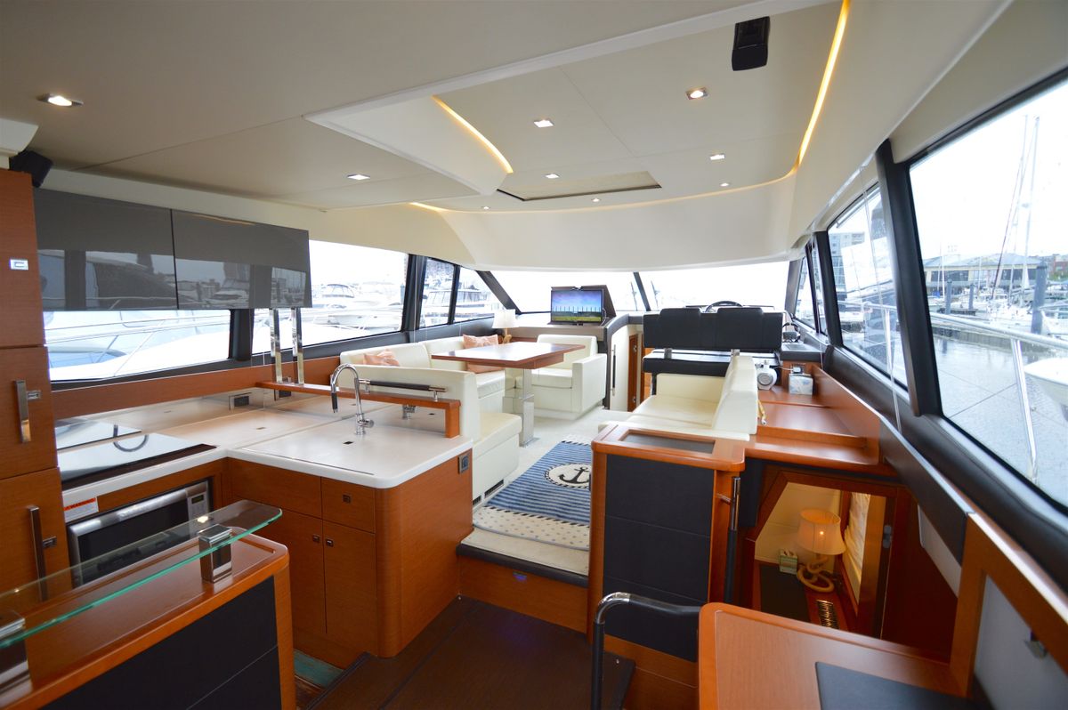 2016 Prestige 50 