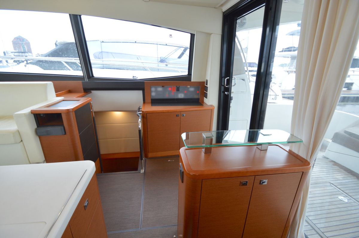 2016 Prestige 50 