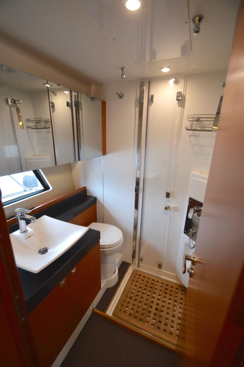 2016 Prestige 50 