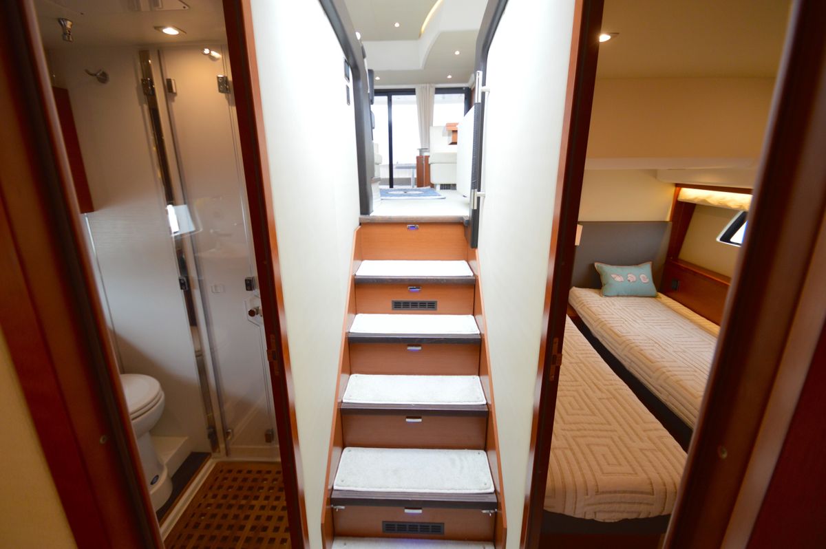 2016 Prestige 50 