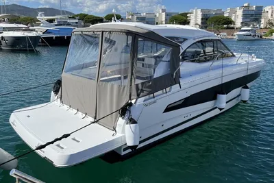 2022 Jeanneau Leader 36