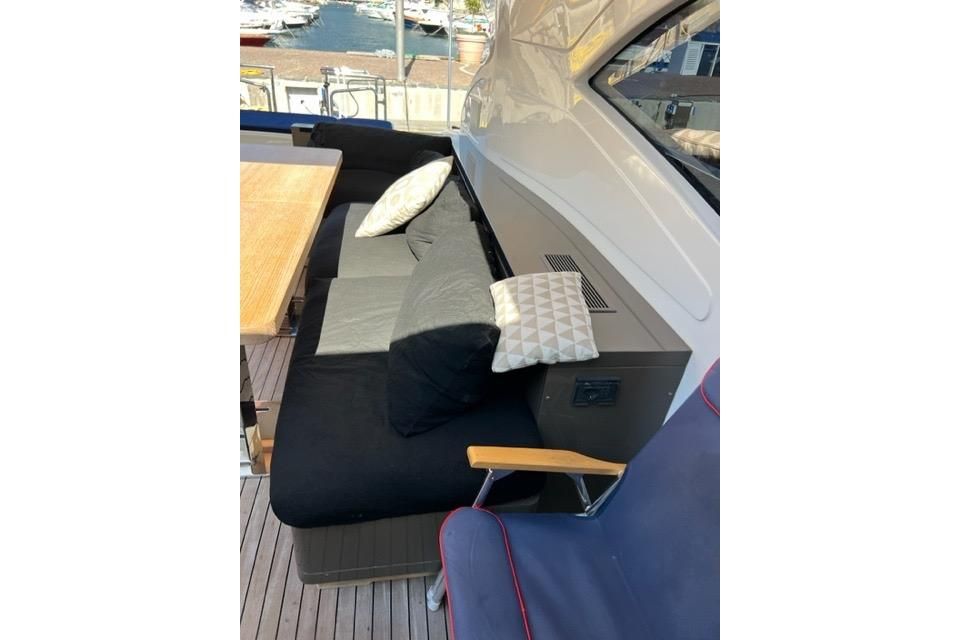 2009 Mangusta 72 