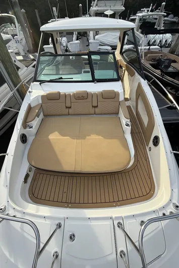  Yacht Photos Pics 2021 Sea Ray Sundancer 320 Coupe OB with spacious deck and seating area.