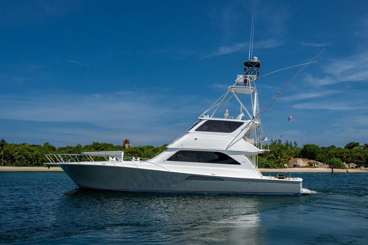 2005 Viking 61 