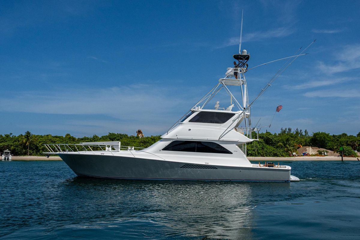 2005 Viking 61 